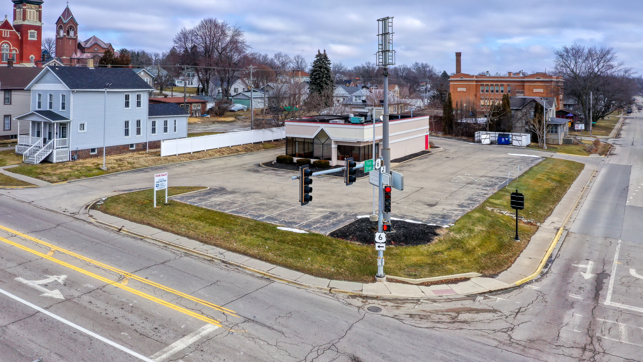 833 3rd St, La Salle, IL for sale Building Photo- Image 1 of 1