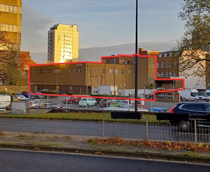 West St, Maidenhead for lease - Primary Photo - Image 1 of 4