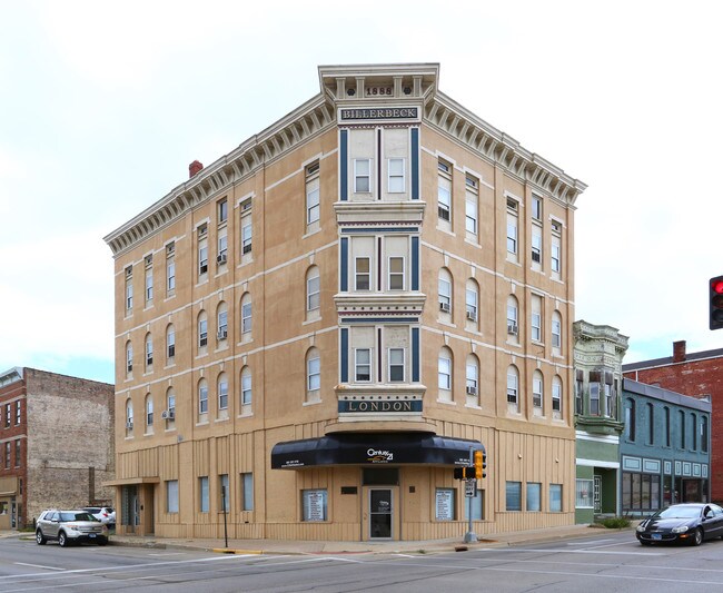 More details for 10 Parcel Freeport portfolio 47 Units – Multifamily for Sale, Freeport, IL