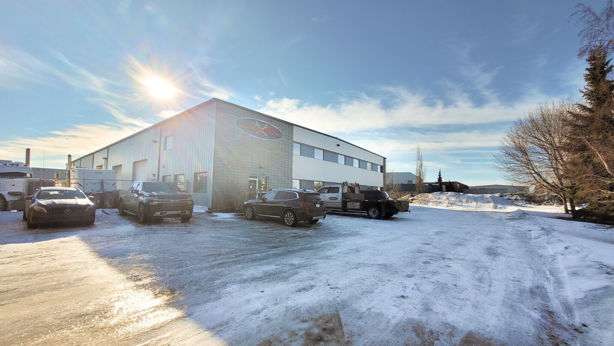 5911 56th Ave NW, Edmonton, AB à vendre Photo du bâtiment- Image 1 de 1