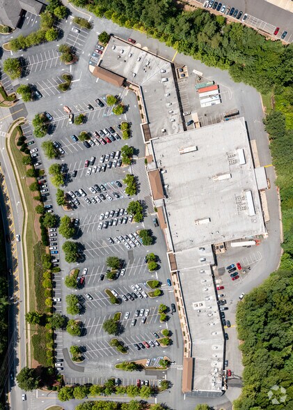 5158-5206 Mcginnis Ferry Rd, Alpharetta, GA à louer - Aérien - Image 3 de 19