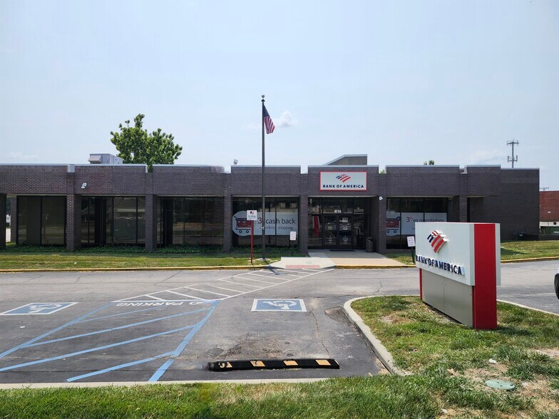 8700-8756 Blue Ridge Blvd, Kansas City, MO à louer - Photo du bâtiment - Image 2 de 11