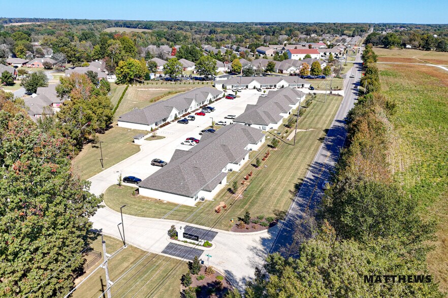 100 Hidden Creek Place, Florence, AL à vendre - Photo du bâtiment - Image 3 de 4