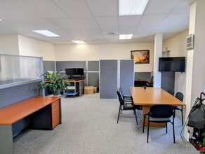 33 Bullet Hill Rd, Southbury, CT for lease Interior Photo- Image 2 of 4