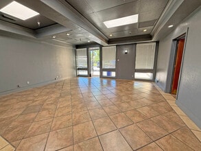 52 Mission Cir, Santa Rosa, CA for lease Interior Photo- Image 2 of 6