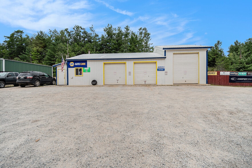 5557 N Red Oak Rd, Lewiston, MI à vendre - Photo du bâtiment - Image 2 de 25