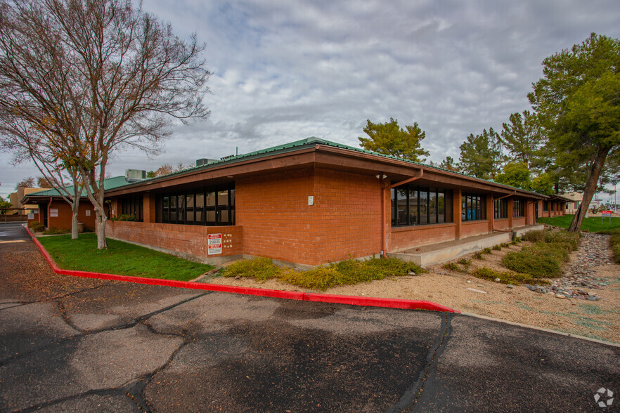 Deer Valley/Airport Business Park portfolio of 4 properties for sale on LoopNet.ca - Building Photo - Image 1 of 4