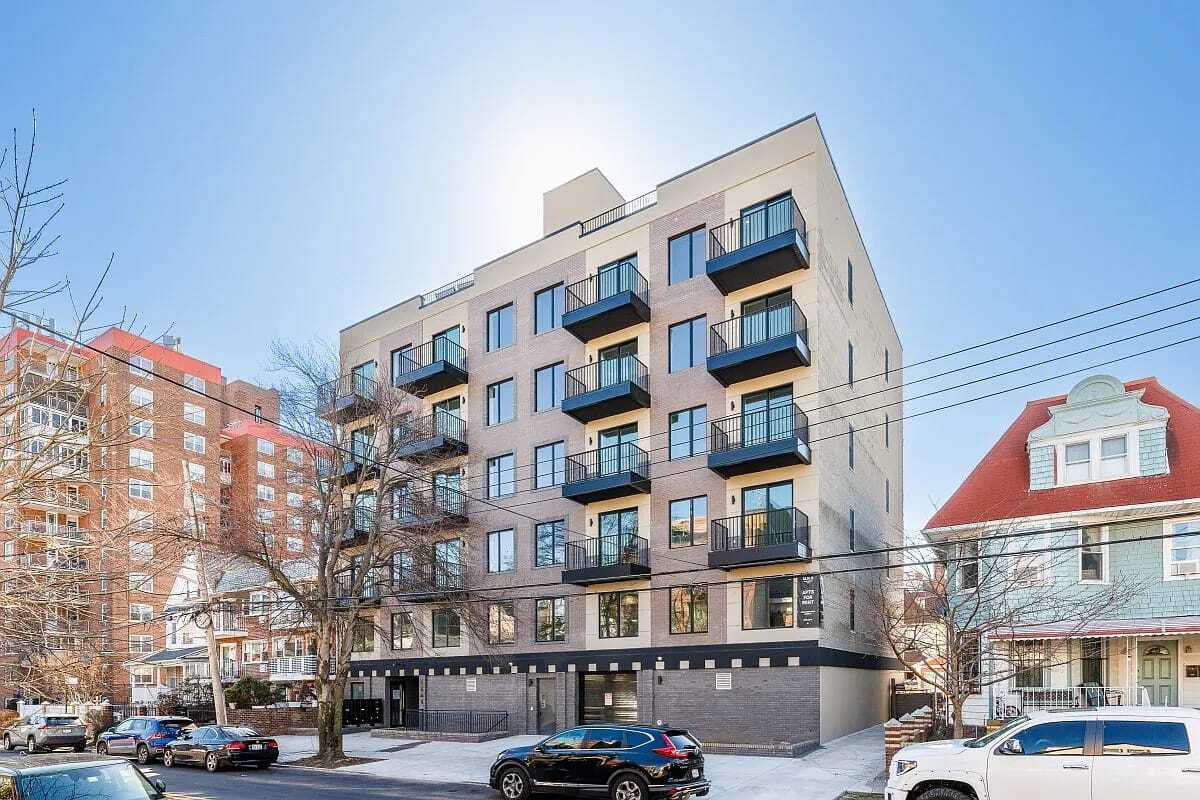 1644 New York Ave, Brooklyn, NY for lease Building Photo- Image 1 of 3