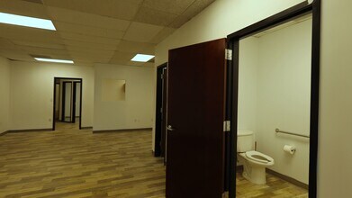 1555 Williams Dr, Marietta, GA for lease - Commercial Listing Video