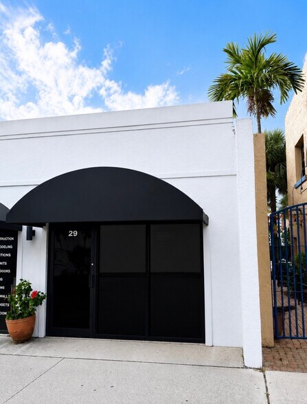 29 S J St, Lake Worth, FL à louer - Photo du bâtiment - Image 2 de 8