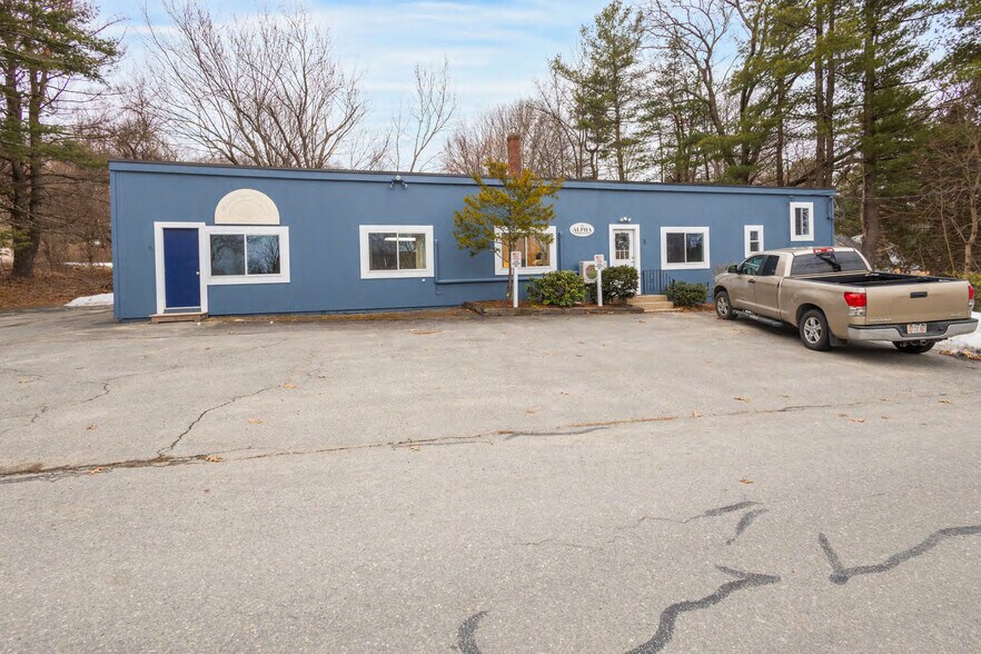 5 Pond Rd, Harvard, MA à vendre - Photo du bâtiment - Image 2 de 15