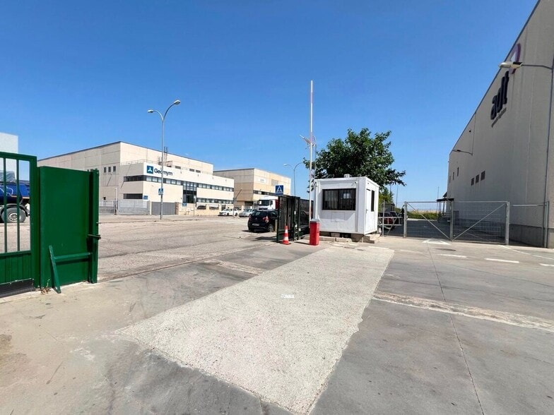 Industrial in Algete, Madrid for lease - Building Photo - Image 3 of 4