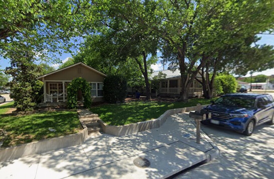 7126 Elm St, Frisco, TX à vendre Photo du bâtiment- Image 1 de 7