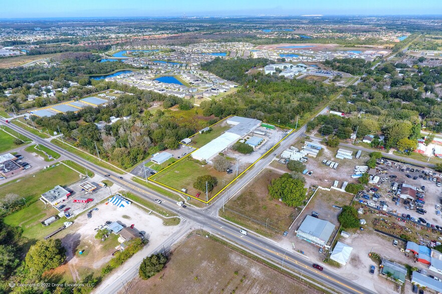 707 W Lake Dr, Wimauma, FL à vendre - Photo du bâtiment - Image 3 de 20