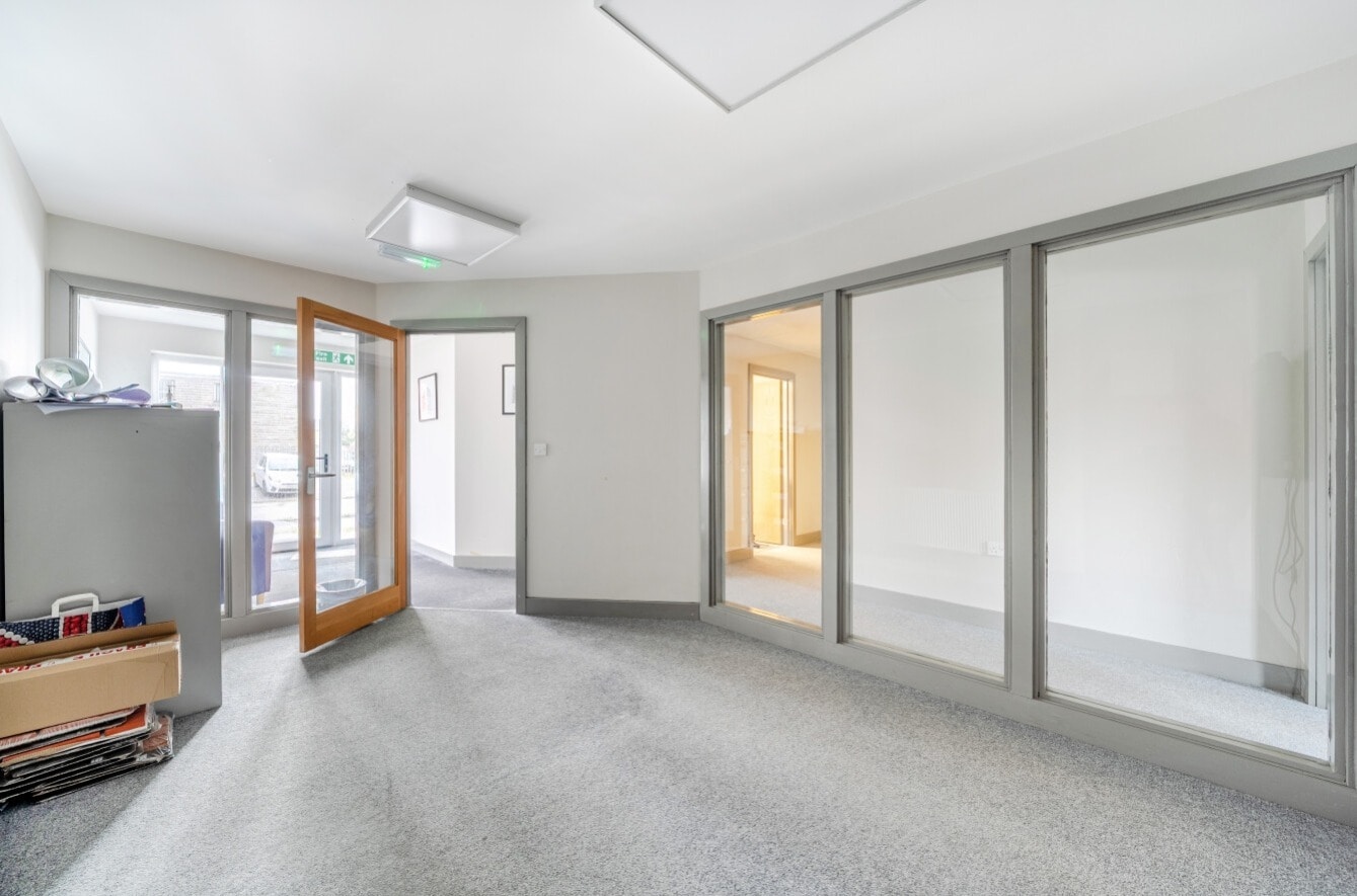 17 Belton Park Rd, Skegness for lease Interior Photo- Image 1 of 13