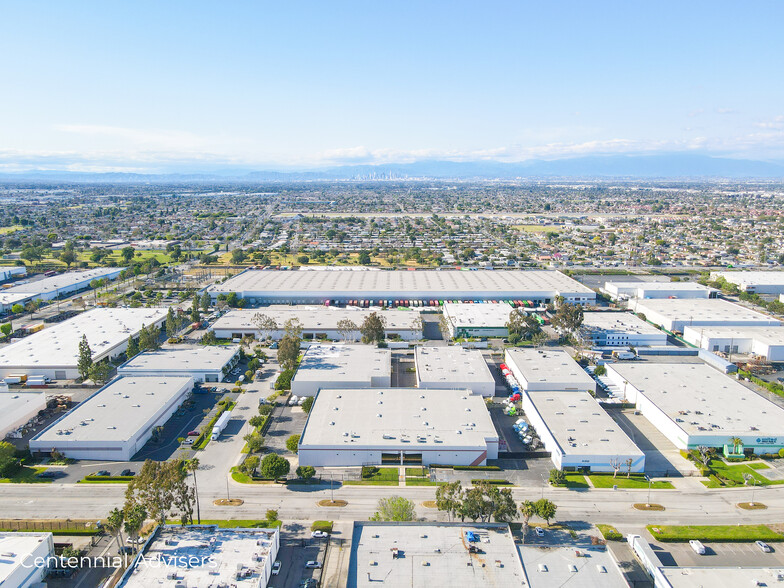 1401 W Walnut St, Compton, CA for lease - Building Photo - Image 3 of 7