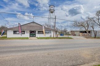 More details for 120 W 3rd St, Nixon, TX - Retail for Sale