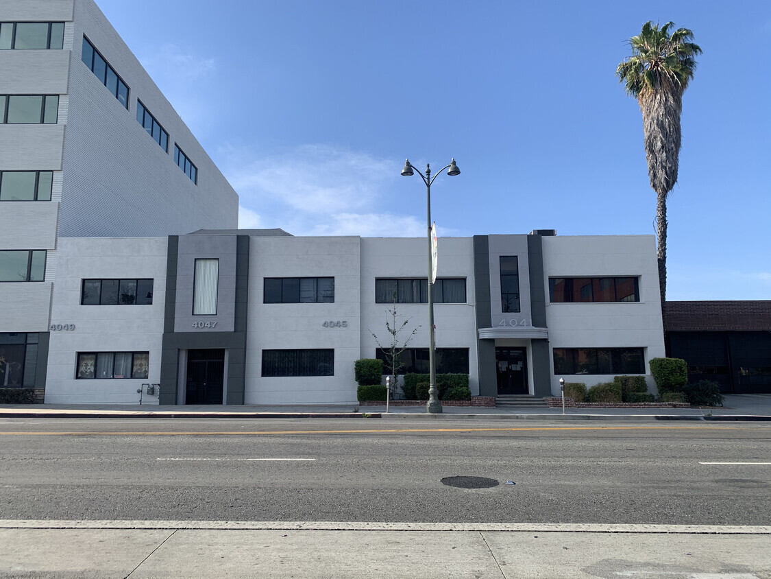 4041 Wilshire Blvd, Los Angeles, CA for lease Primary Photo- Image 1 of 19
