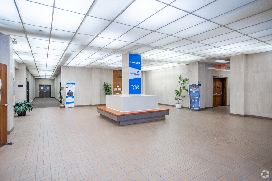 1331 12th Ave, Altoona, PA for sale - Lobby - Image 1 of 1