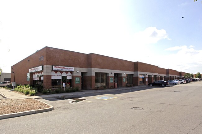 Plus de détails pour 3176 Ridgeway Dr, Mississauga, ON - Industriel à louer