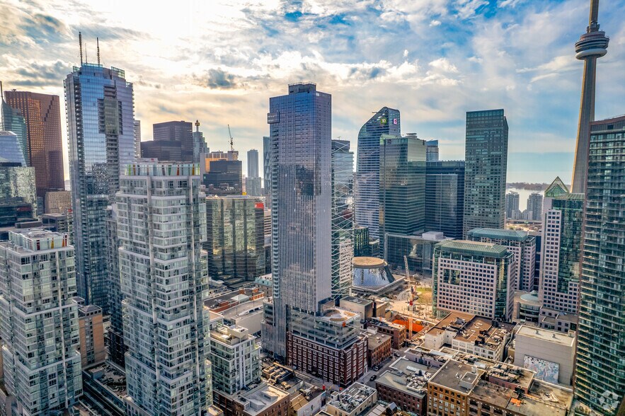 19 Duncan St, Toronto, ON for lease - Aerial - Image 2 of 5