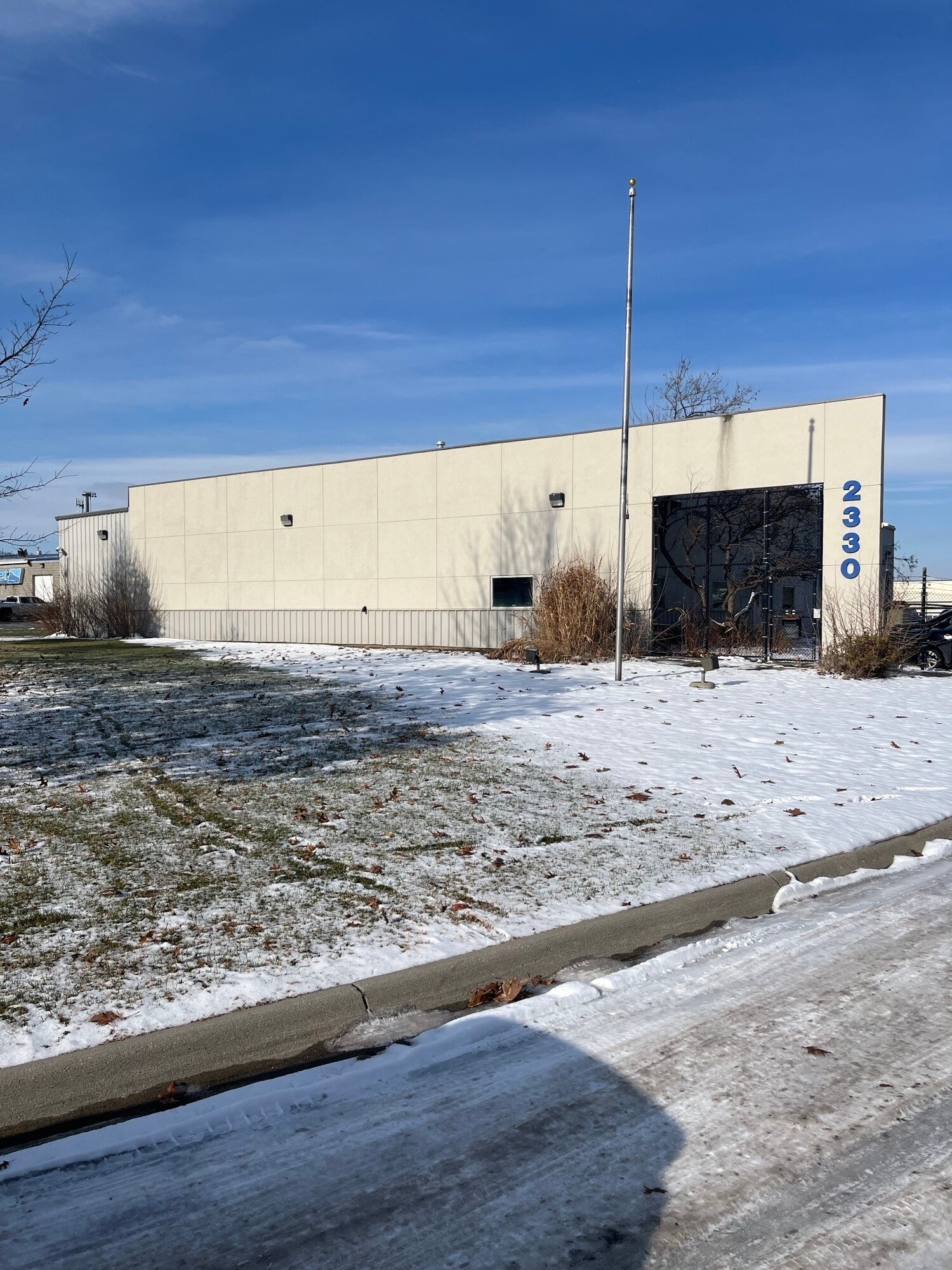 2330 Paul St, Omaha, NE à vendre Photo du bâtiment- Image 1 de 9