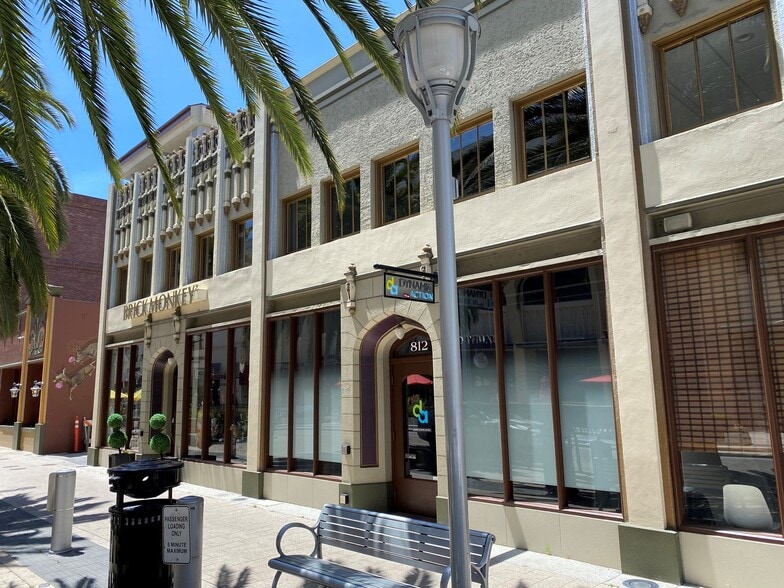 810-814 Theatre Way, Redwood City, CA for lease - Building Photo - Image 2 of 9