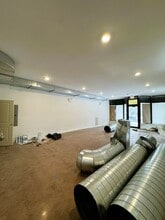 2036 W Montrose Ave, Chicago, IL à louer Photo intérieure- Image 2 de 5