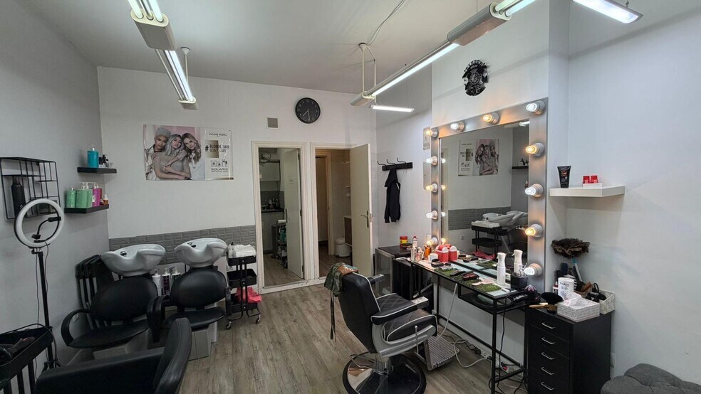 Retail in Leganés, Madrid for lease - Building Photo - Image 3 of 4