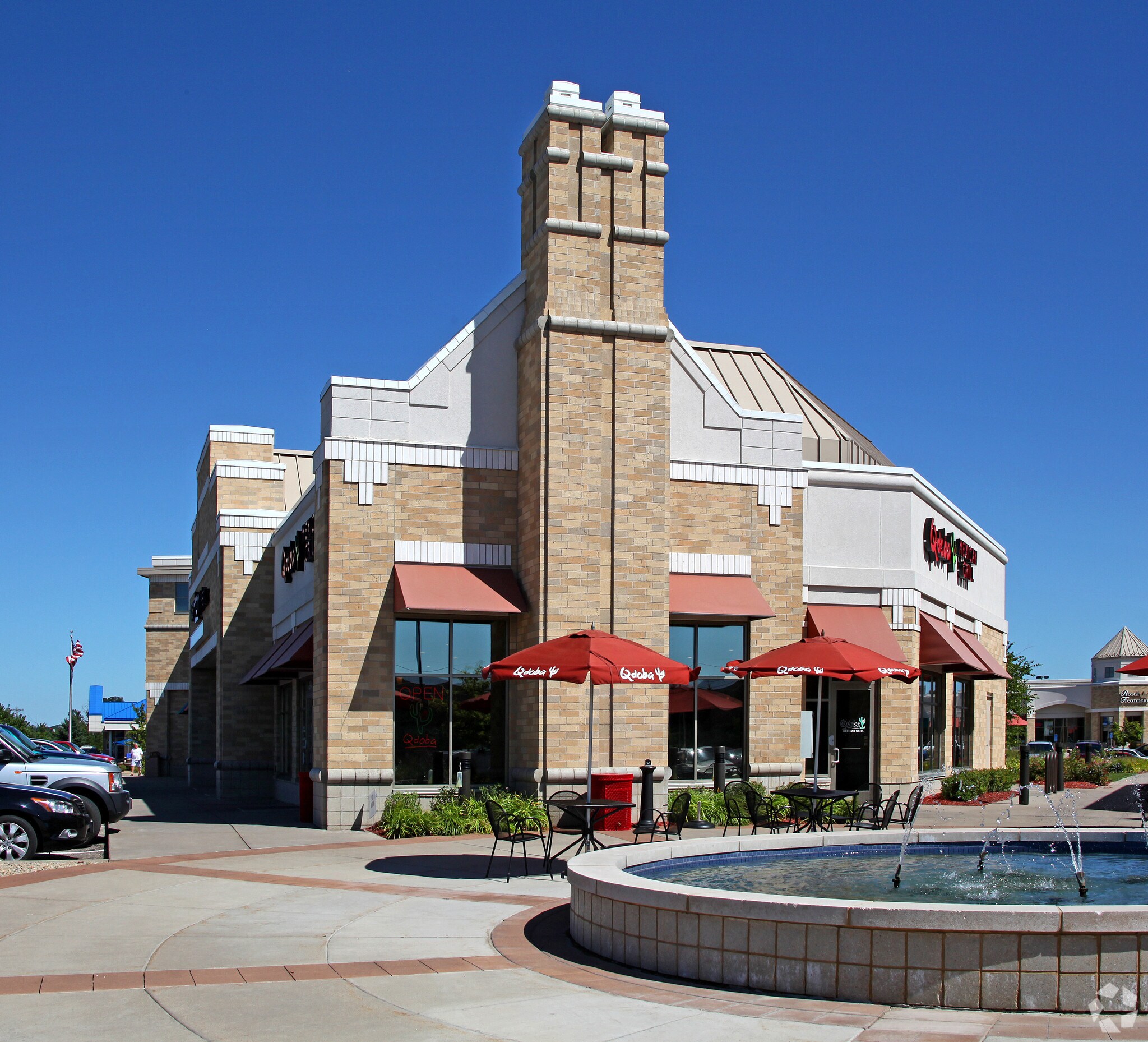 184-194 Pioneer Trl, Chaska, MN for sale Primary Photo- Image 1 of 7