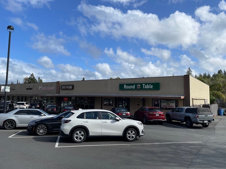 3629-3637 Mt. Diablo Blvd, Lafayette, CA à louer - Photo du bâtiment - Image 3 de 5