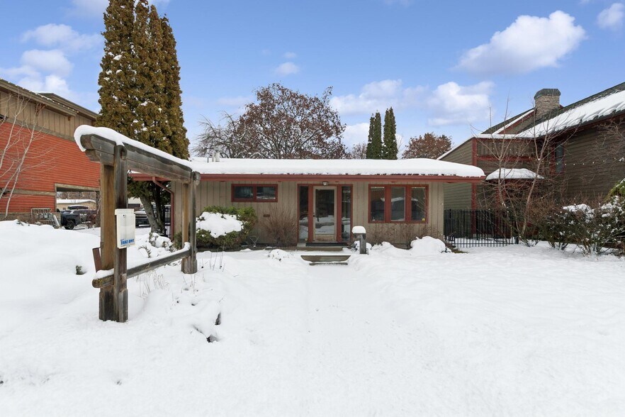 327 Spokane Ave, Whitefish, MT à vendre - Photo du bâtiment - Image 3 de 55