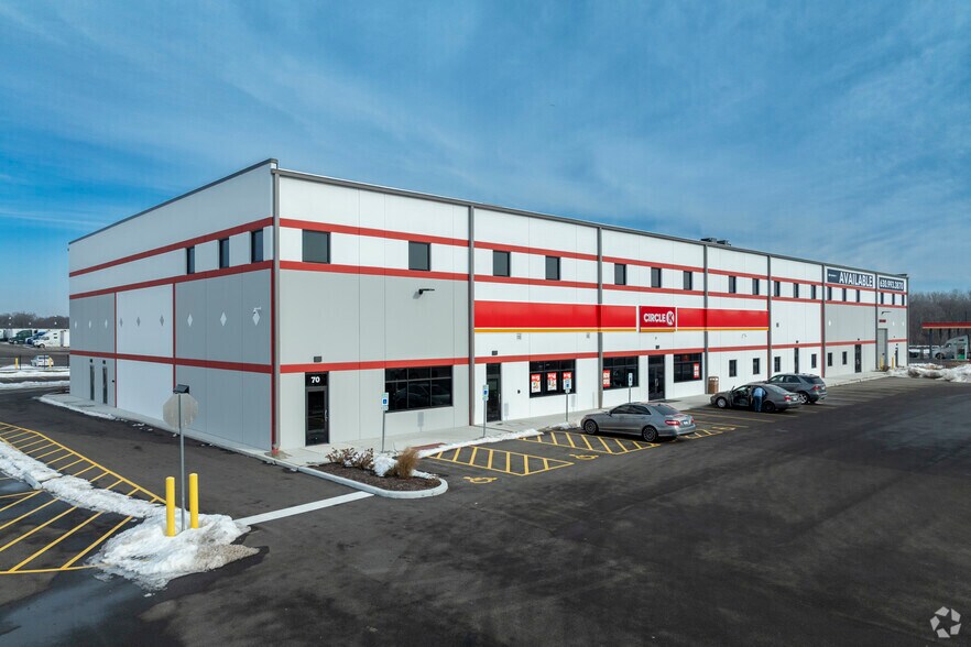 70 Airport Rd, Elgin, IL for sale - Building Photo - Image 2 of 10