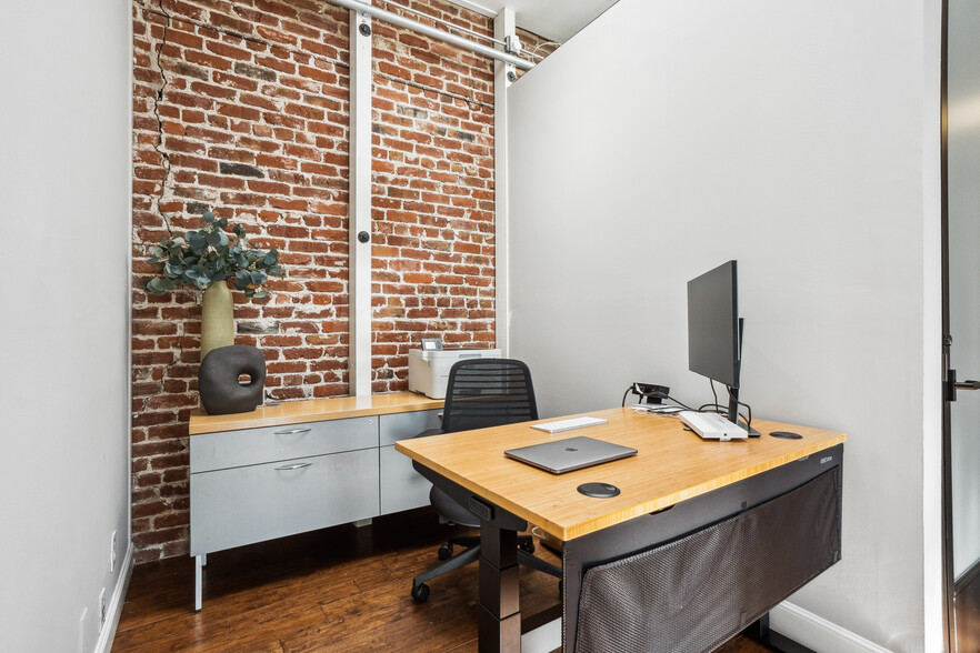 247 High St, Palo Alto, CA à louer - Photo du bâtiment - Image 3 de 38