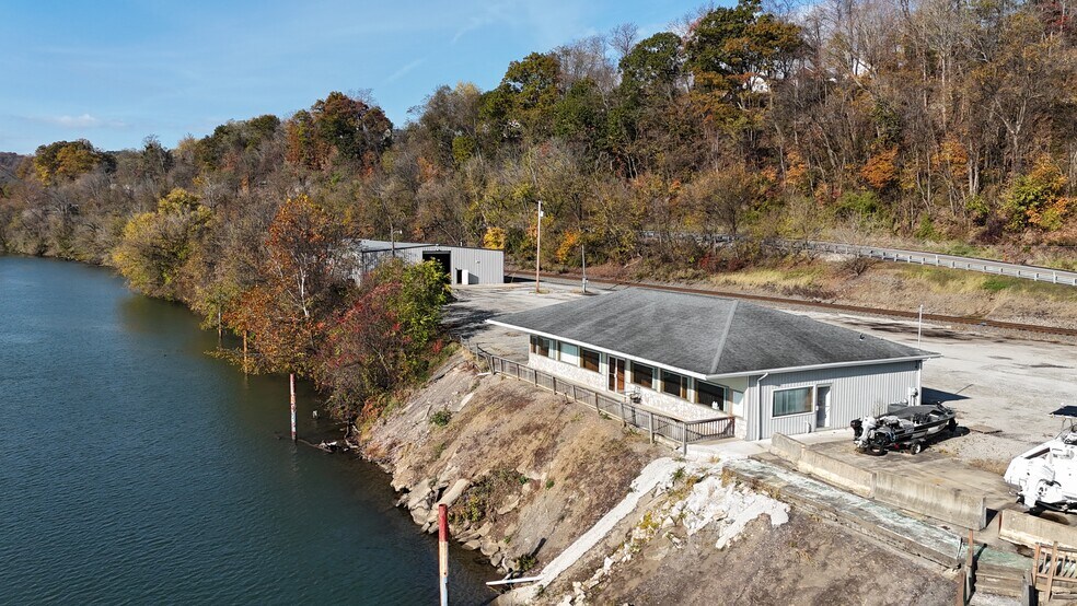 736 Front St, Fredericktown, PA for sale - Building Photo - Image 2 of 29