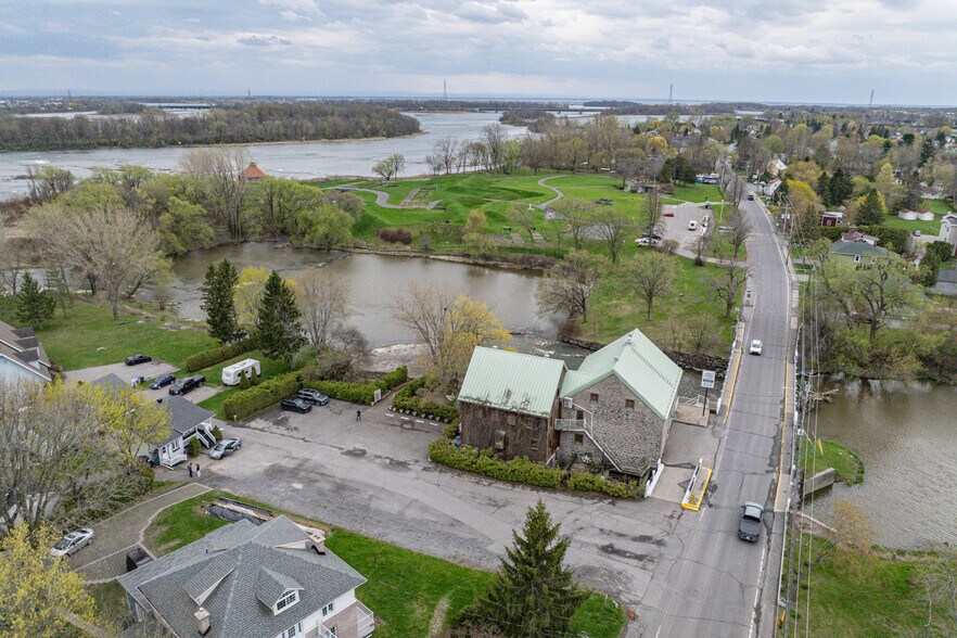 308 Ch Du Fleuve, Coteau-du-lac, QC à vendre - Photo du bâtiment - Image 3 de 7