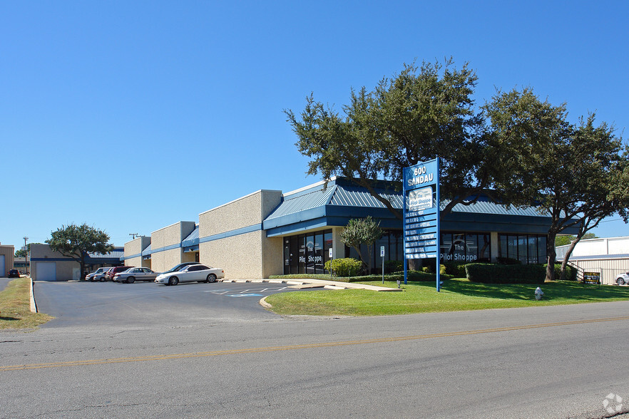 600 Sandau Rd, San Antonio, TX for lease - Building Photo - Image 1 of 3