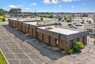 Plus de détails pour 6003 University Ave, Cedar Falls, IA - Commerce de détail à vendre