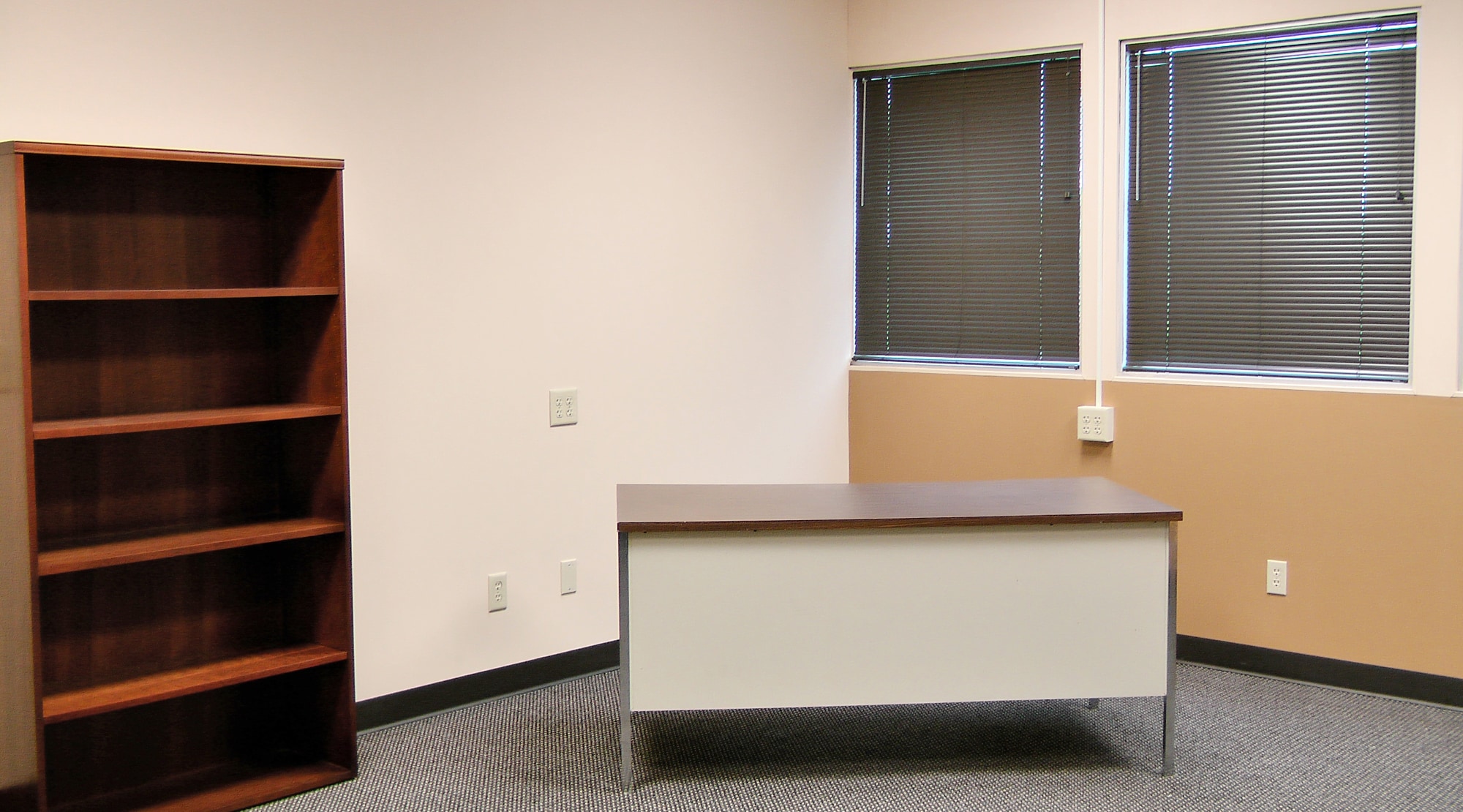 1406 Fort Crook Rd S, Bellevue, NE for lease Interior Photo- Image 1 of 6
