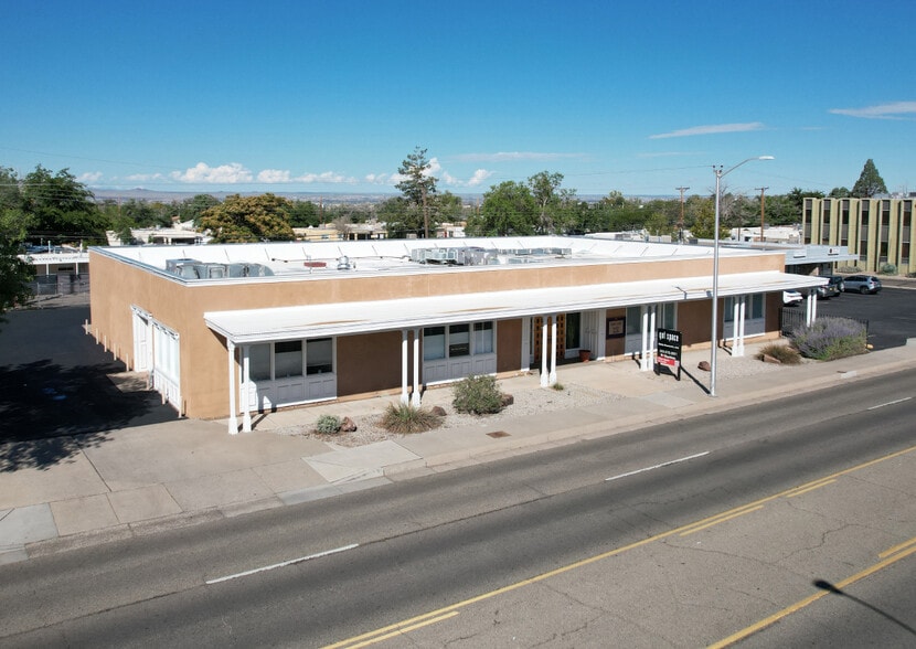 2425 San Pedro Dr NE, Albuquerque, NM à vendre - Photo du bâtiment - Image 1 de 17
