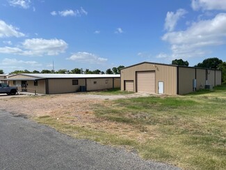 Plus de détails pour 390 S Reynolds St, La Grange, TX - Industriel à vendre