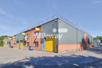 6 Rue Du Bois Du Pont, SAINT-OUEN-L'AUMONE for lease Building Photo- Image 1 of 2