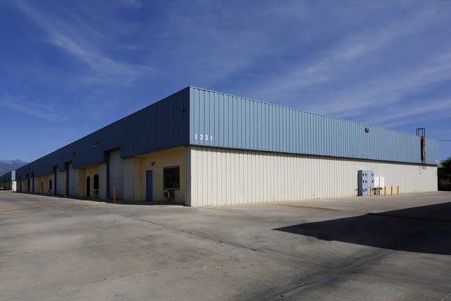 Plus de détails pour 1231 S Buena Vista St, San Jacinto, CA - Industriel à vendre