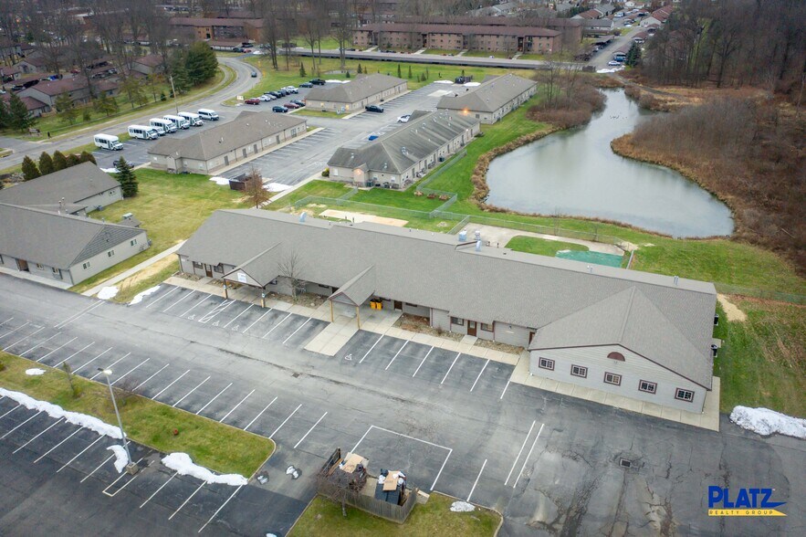 122 Westchester Dr, Youngstown, OH à vendre - Photo du bâtiment - Image 3 de 11