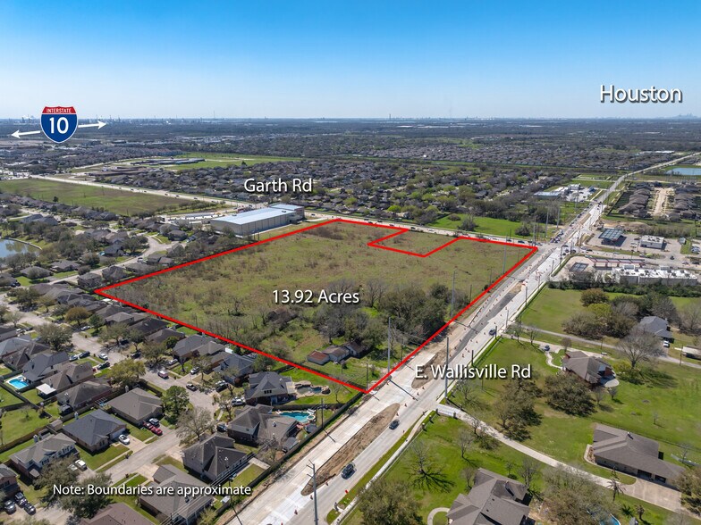 0 Garth & Wallisville Rd, Baytown, TX à vendre - Aérien - Image 2 de 4