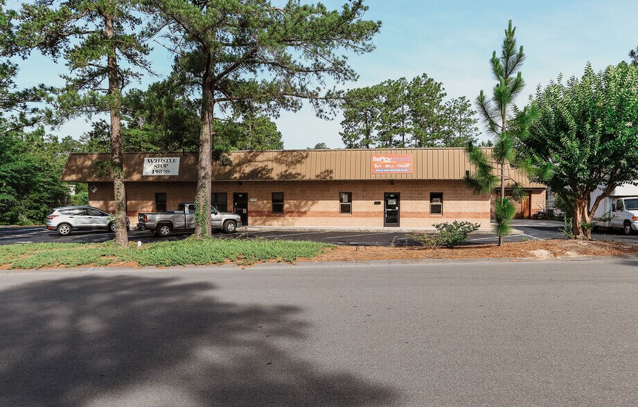 173 Davis St, Southern Pines, NC à vendre - Photo du bâtiment - Image 3 de 18