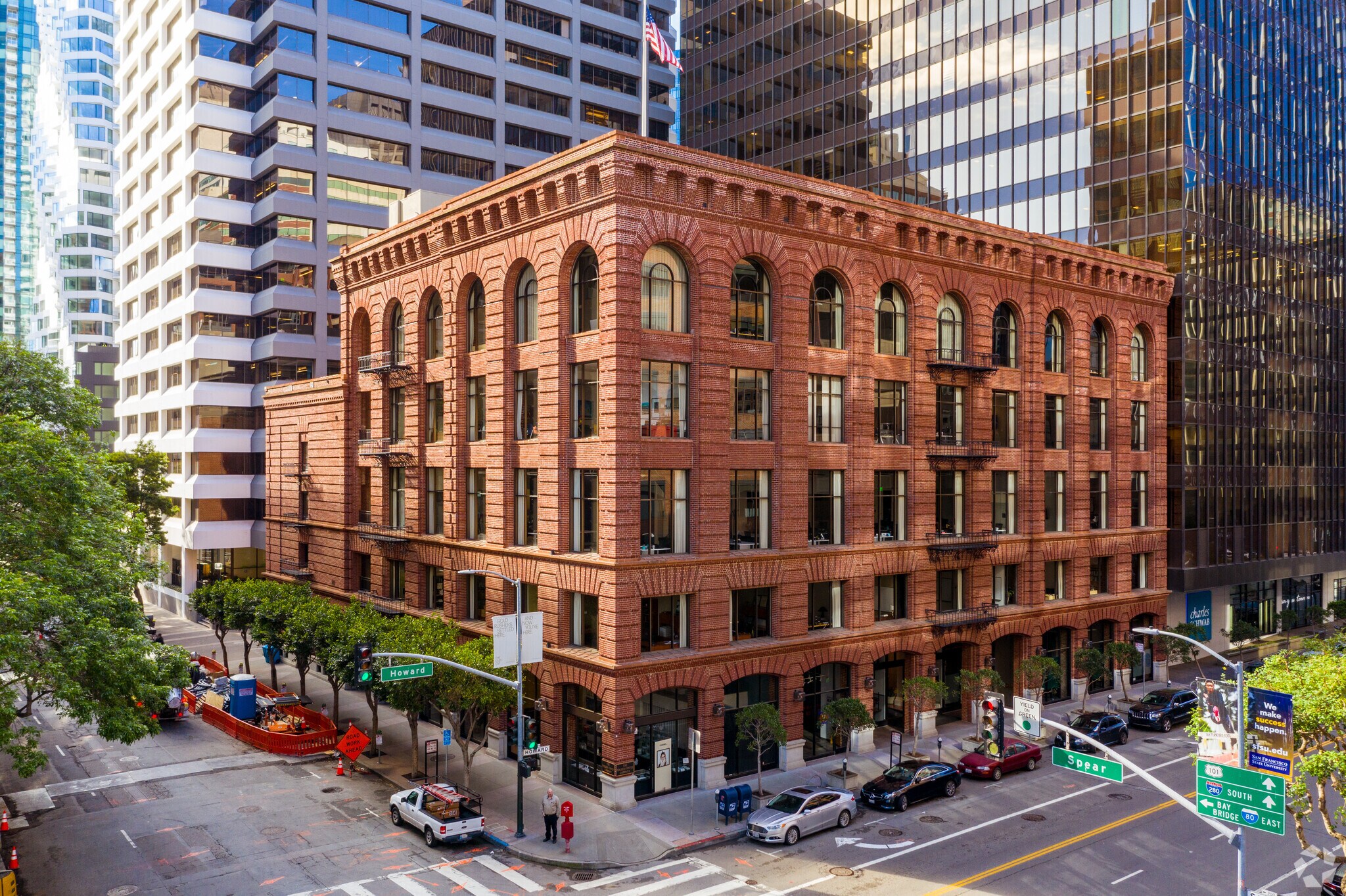 101 Howard St, San Francisco, CA à louer Photo du bâtiment- Image 1 de 2