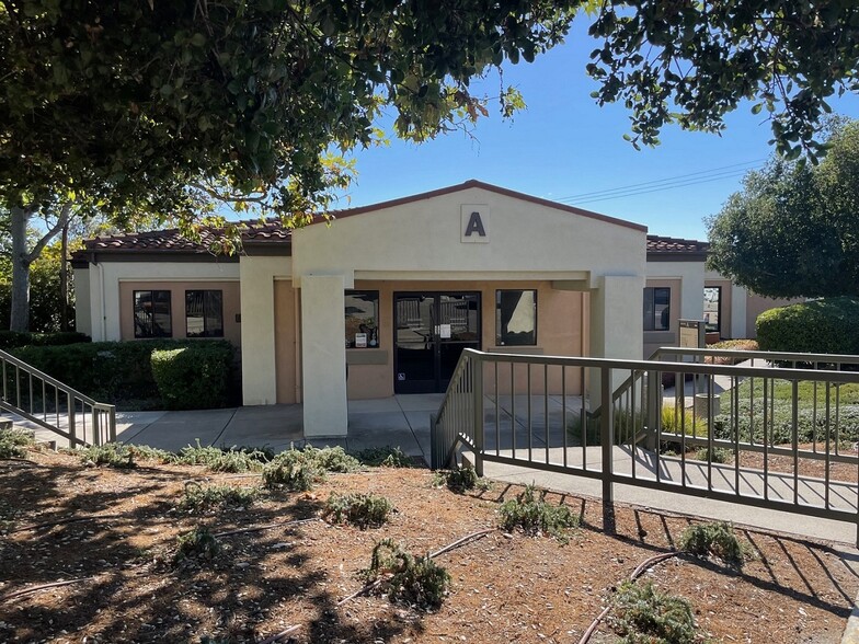 1551 Bishop St, San Luis Obispo, CA à louer - Photo du bâtiment - Image 1 de 1