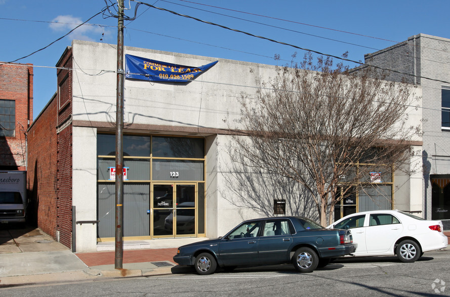 123 N Center St, Goldsboro, NC for lease - Primary Photo - Image 1 of 5