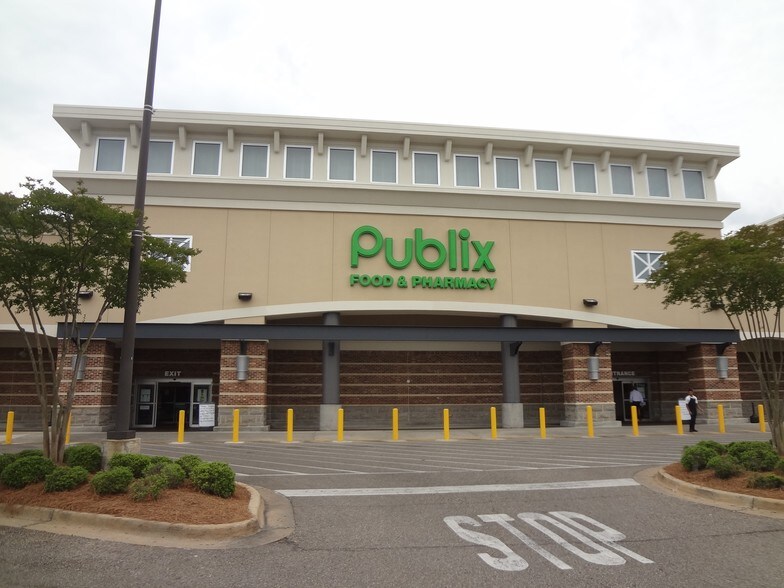 7700-7860 Vaughn Rd, Montgomery, AL à louer - Photo du bâtiment - Image 1 de 5